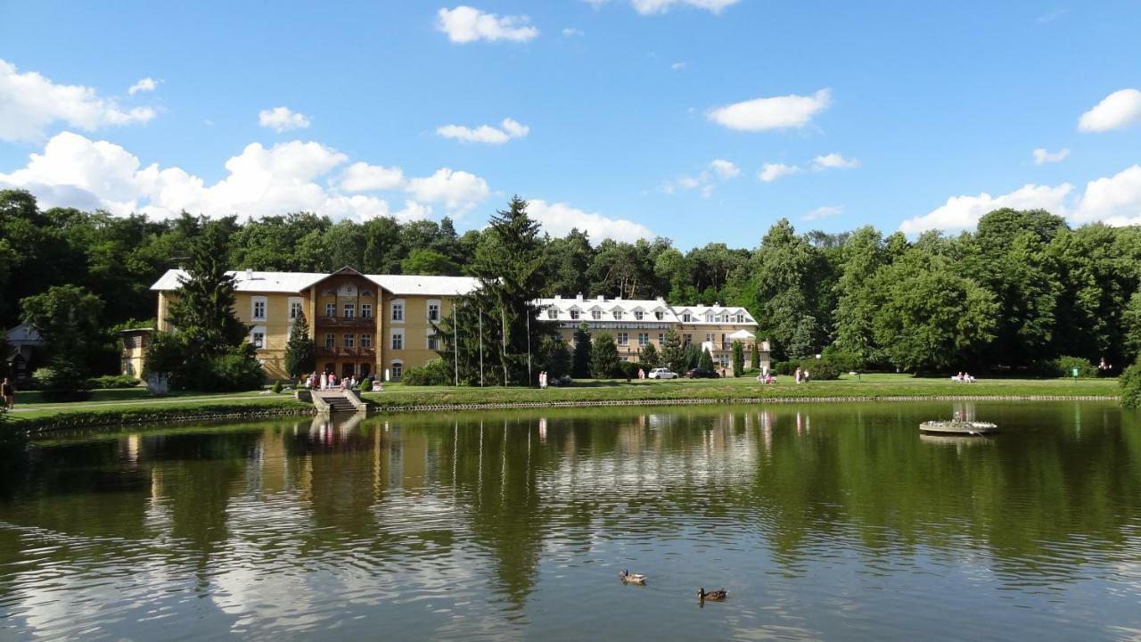 Apartament Parkowy Nałęczów Buitenkant foto